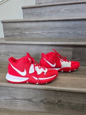 Nike Kyrie basketball shoes university red Men's Athletic shoes size 7.5